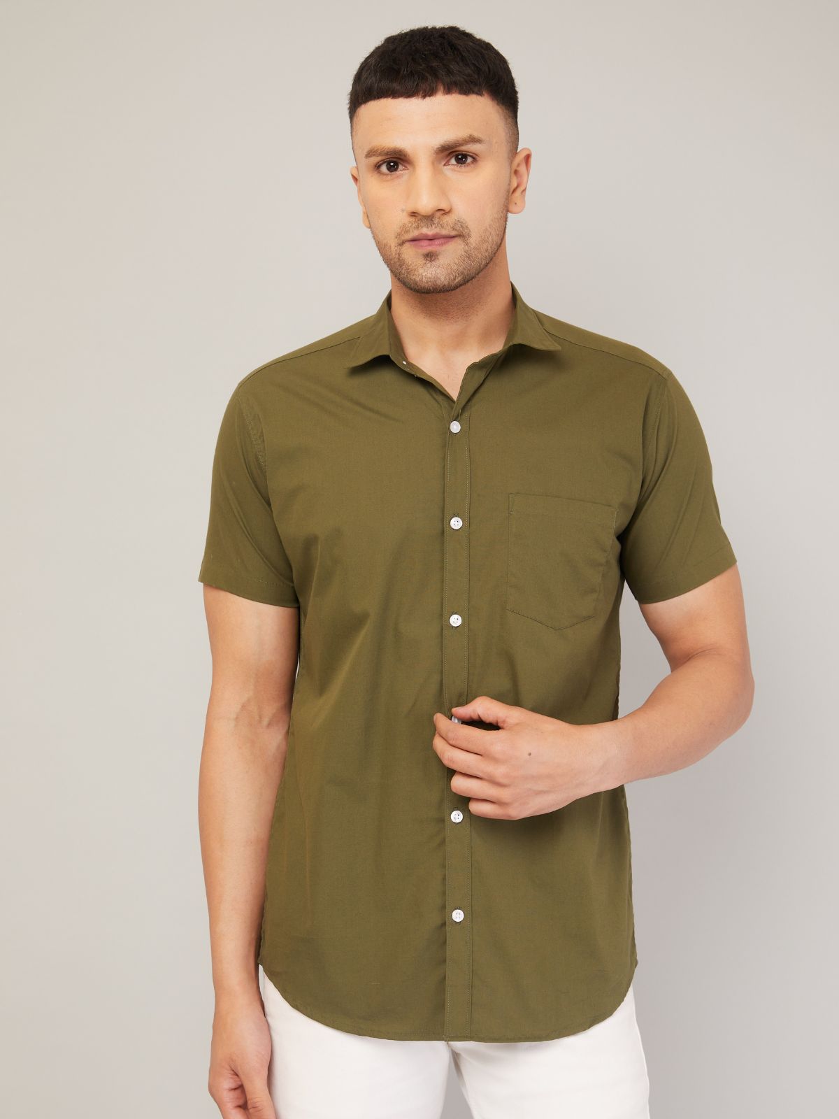 Louis Monarch Men Regular Fit Solid M Green Spread Collar Casual Half Shirt