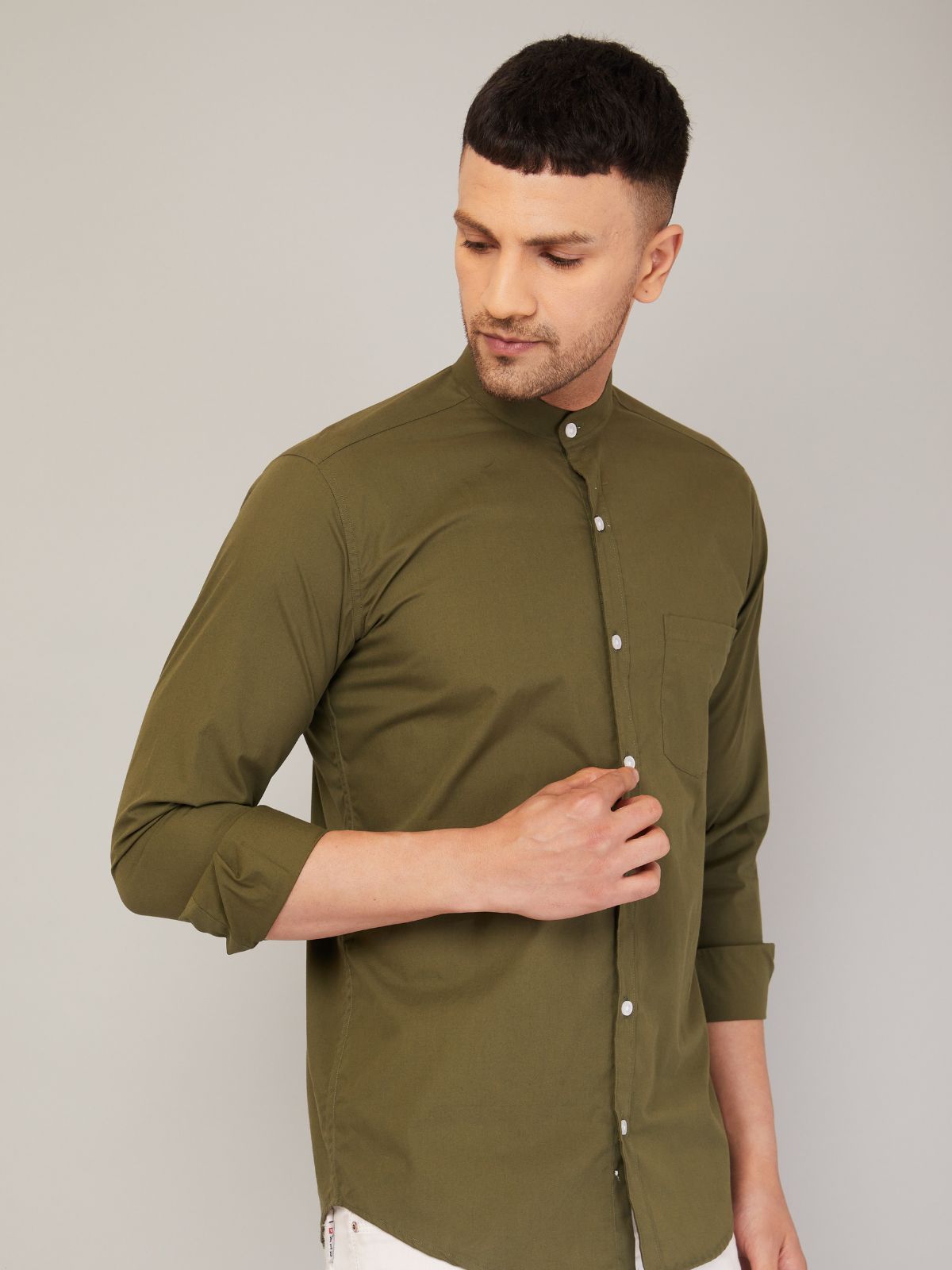 Louis Monarch Men Regular Fit Solid Mahendi Green Mandarin Collar Casual Shirt