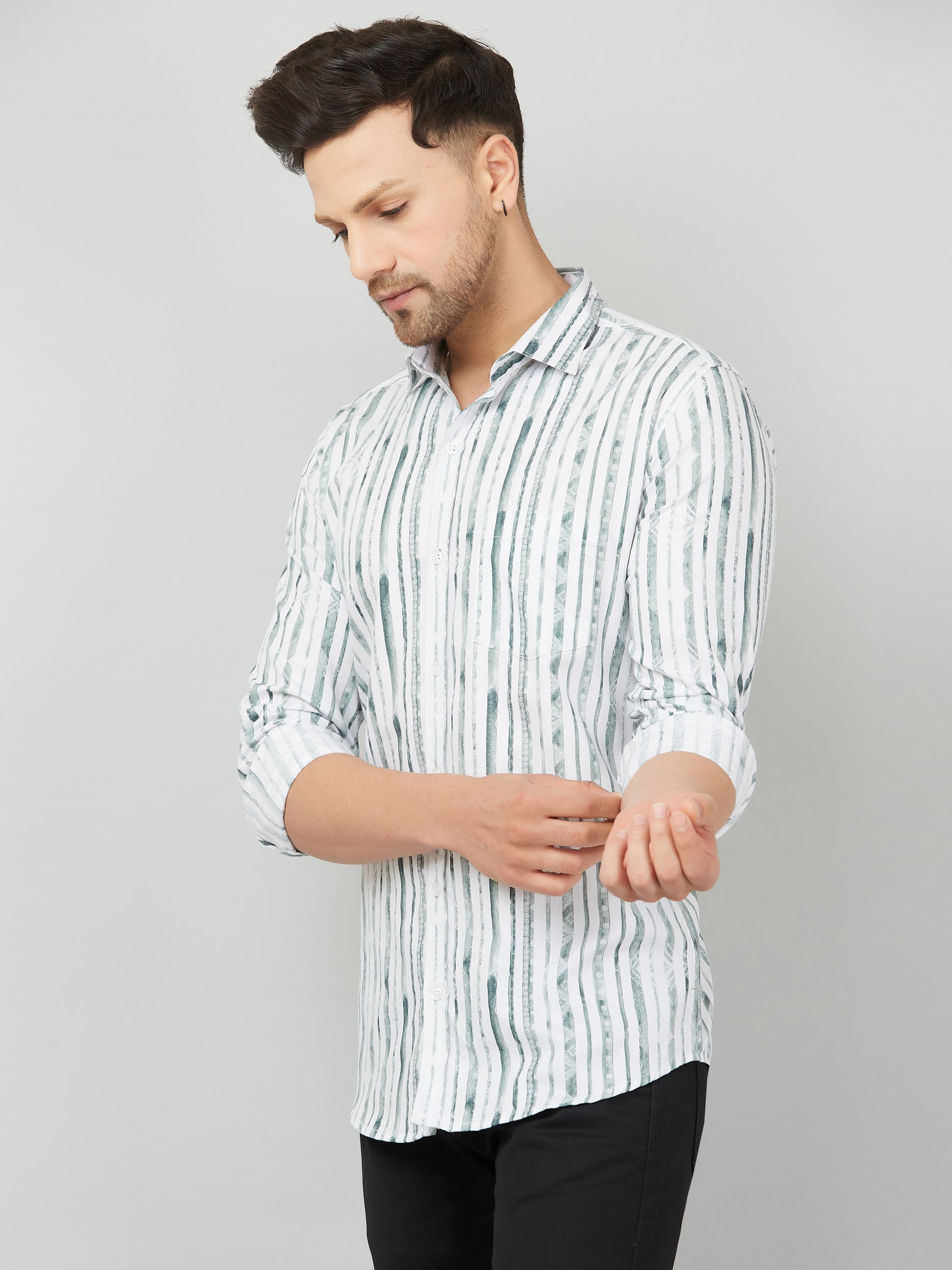 Louis Monarch Men Regular Fit Striped White Spread Collar Casual Shirt