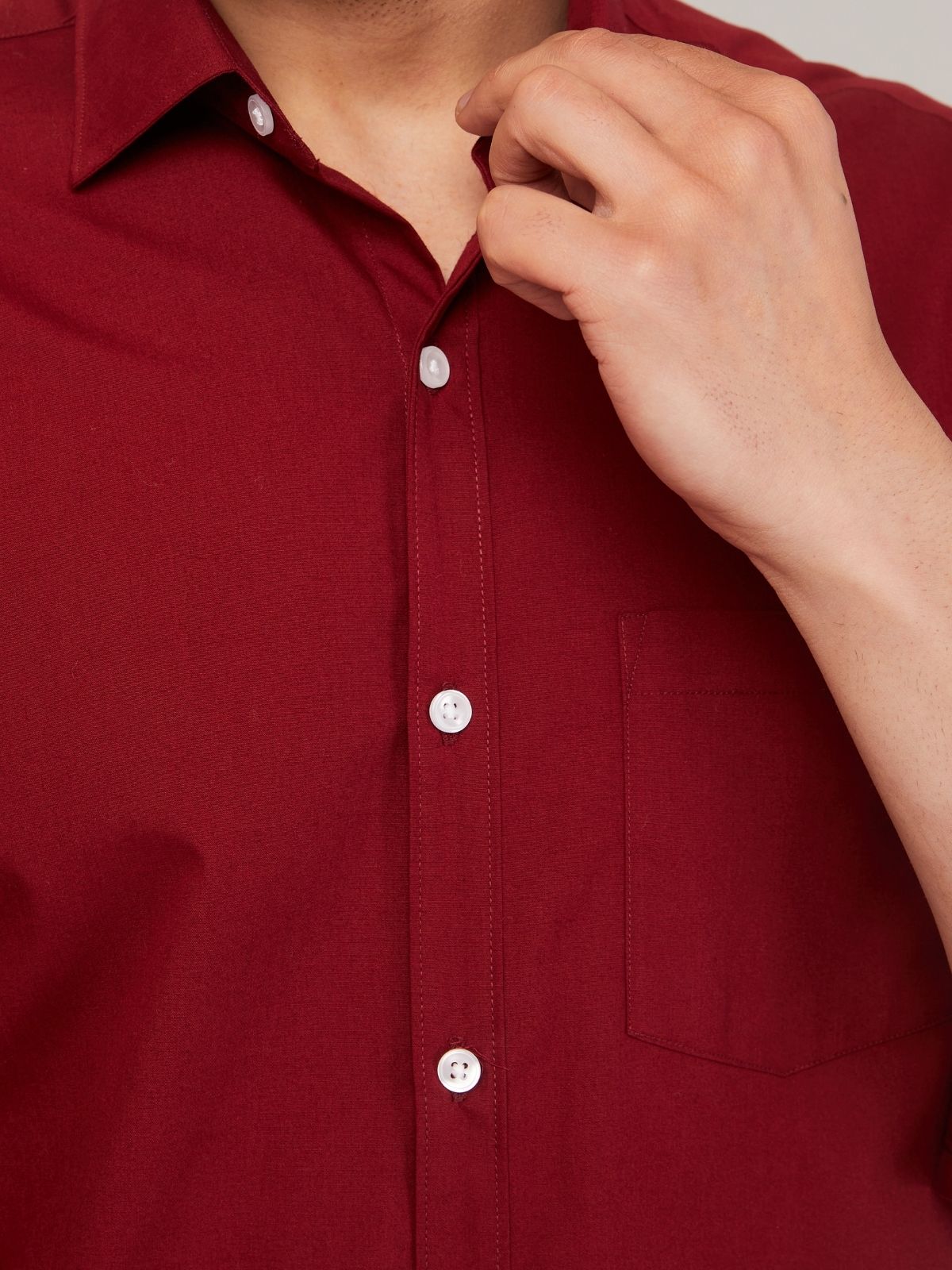 Louis Monarch Men Regular Fit Solid Spread  Collar Casual Wine Color Shirt