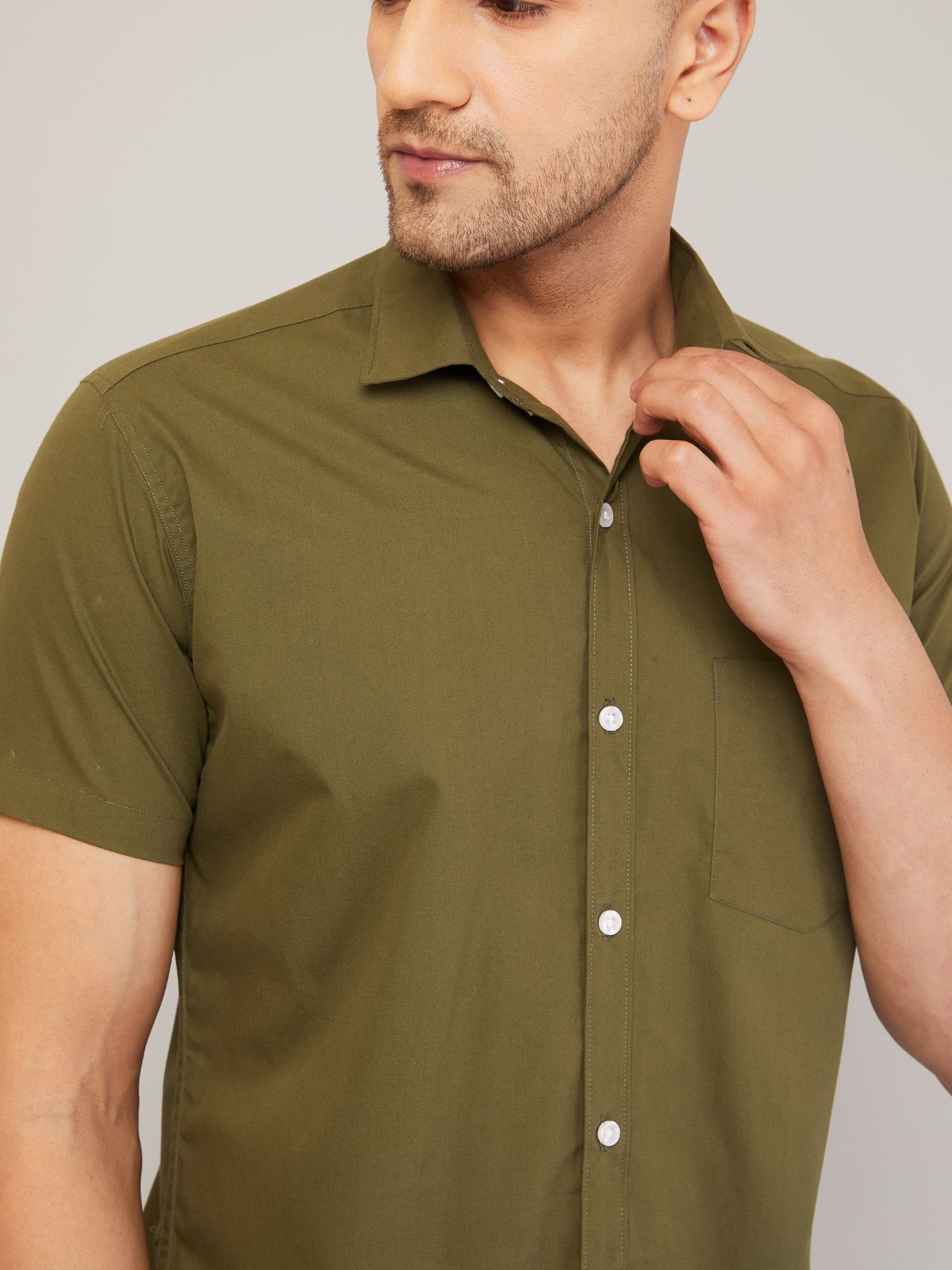 Louis Monarch Men Regular Fit Solid M Green Spread Collar Casual Half Shirt