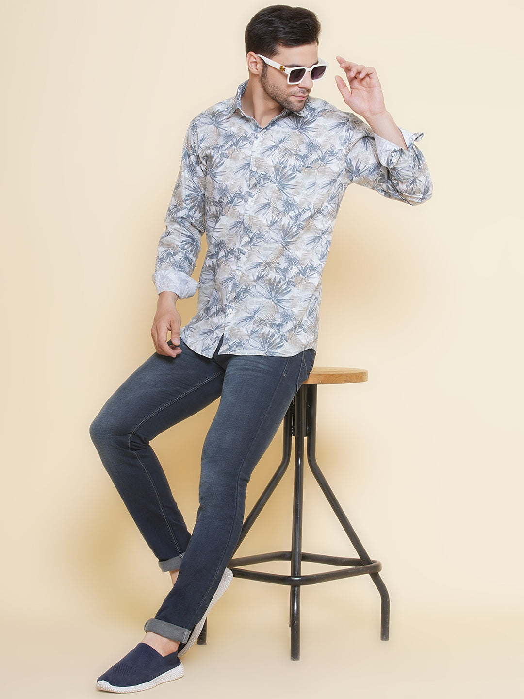 Louis Monarch Men Regular Fit Linen Printed Green Spread Collar Casual Shirt